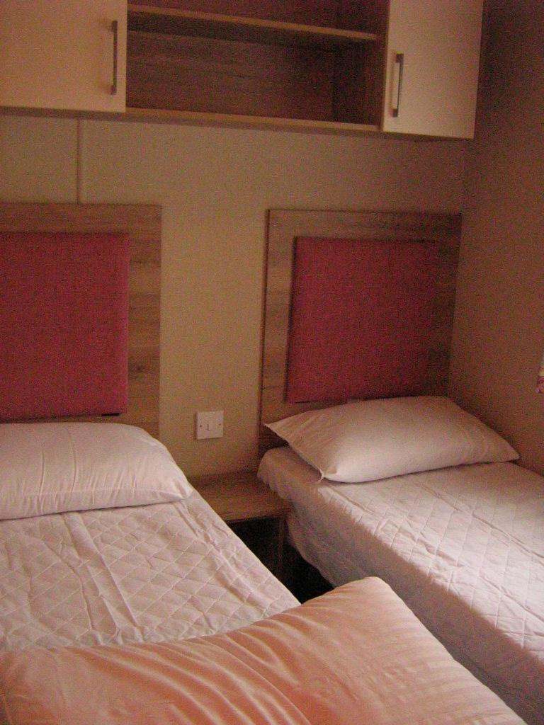 Lovely 6 Berth Caravan With Decking At Carlton Meres In Suffolk Ref 60058M Saxmundham Εξωτερικό φωτογραφία