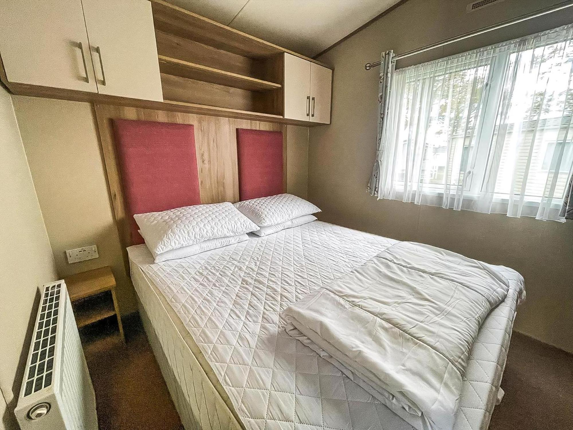 Lovely 6 Berth Caravan With Decking At Carlton Meres In Suffolk Ref 60058M Saxmundham Εξωτερικό φωτογραφία